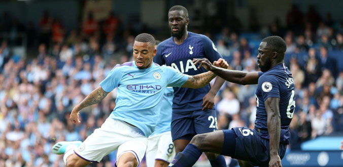 Vòng 2 Ngoại hạng Anh: Man City hòa cay đắng, Liverpool và Arsenal cùng tiến bước
