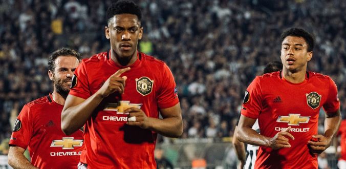 Partizan 0-1 man united