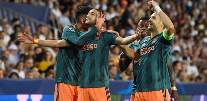 nhan-dinh-soi-keo-bong-da-ajax-vs-valencia-hom-nay-03h00-ngay-11-12-2