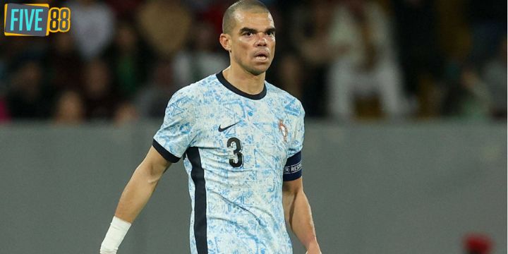 Pepe bỏ ngỏ khả năng chia tay